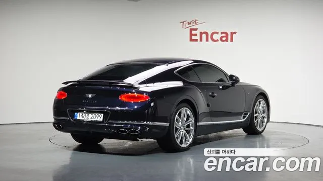 Bentley Continental 2021