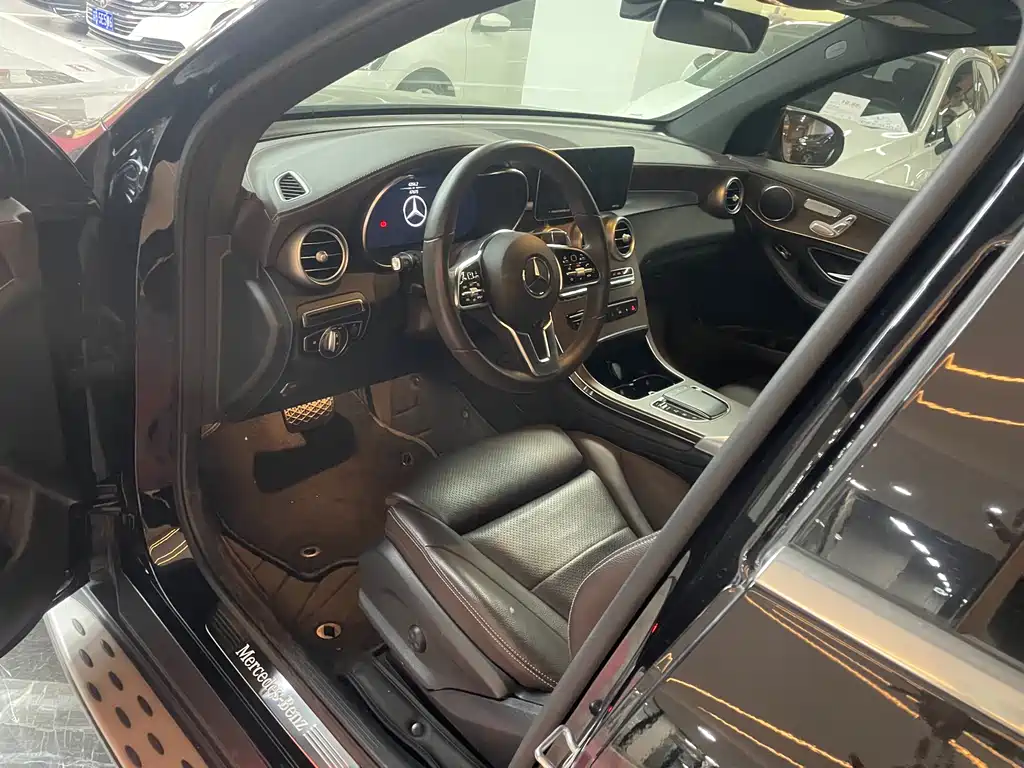 Mercedes-Benz GLC 2022