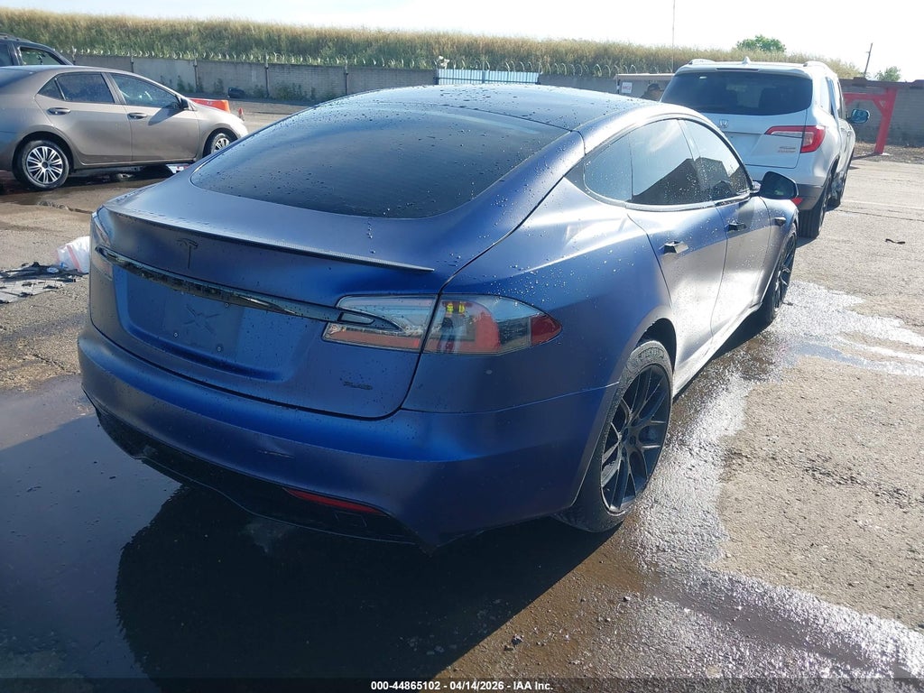 Tesla Model S 2021