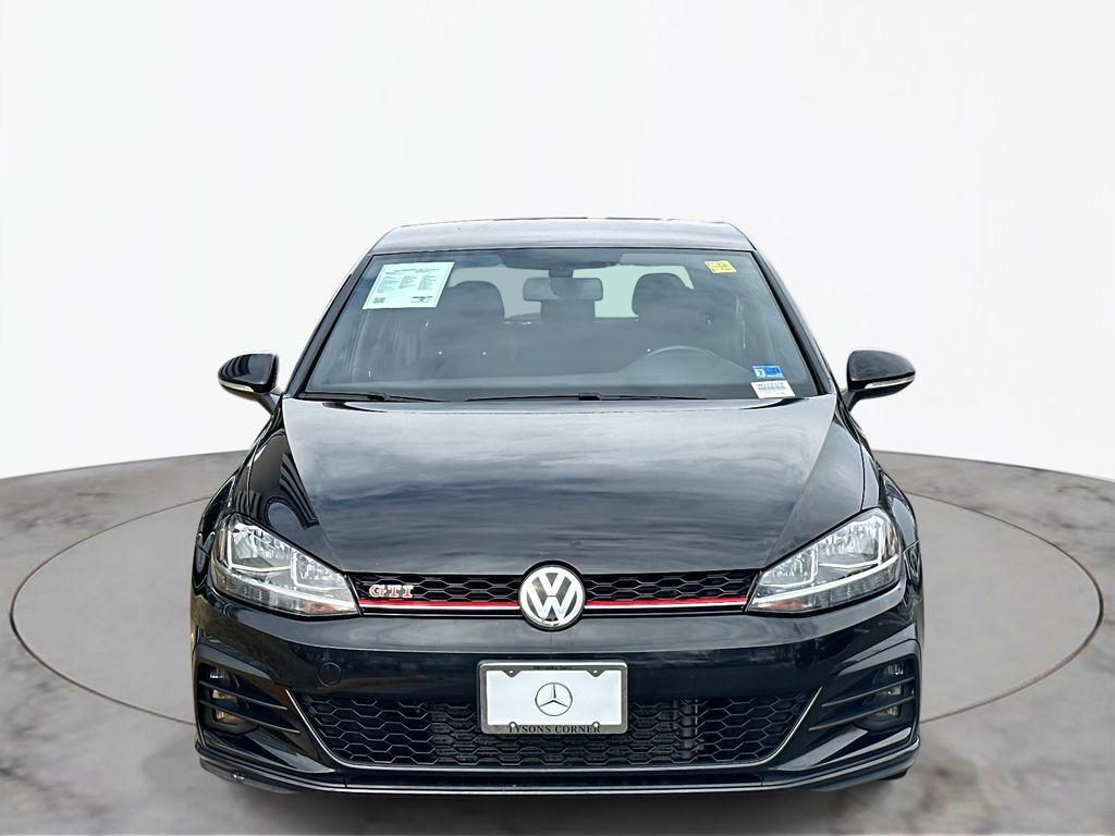 Volkswagen Golf 2021
