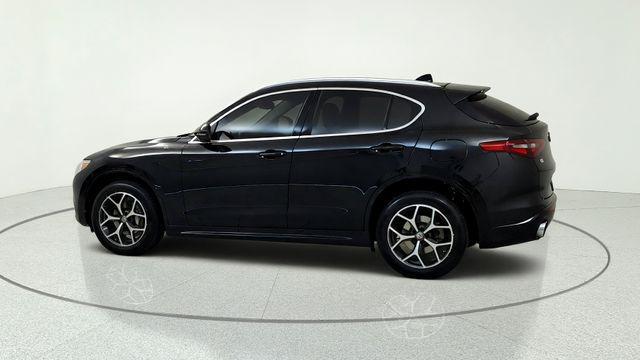 Alfa Romeo Stelvio 2021