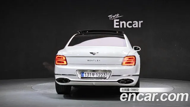 Bentley Flying Spur 2022