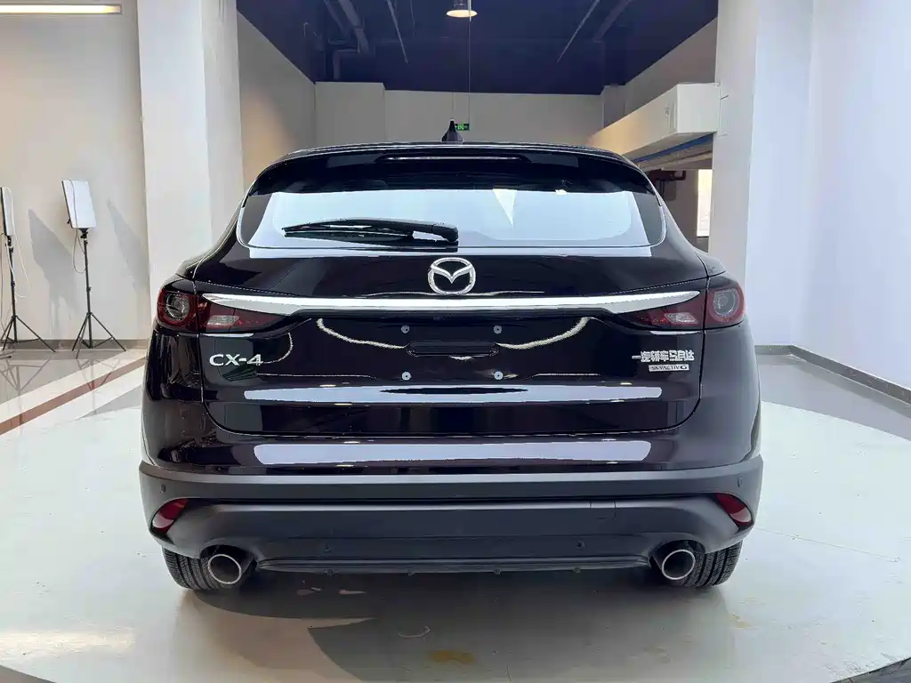 Mazda CX-4 2023