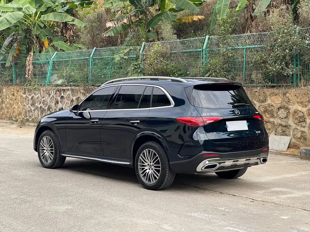 Mercedes-Benz GLC 2024