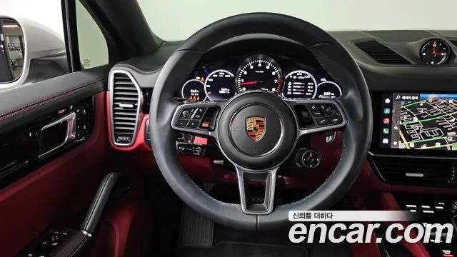 Porsche Cayenne 2022