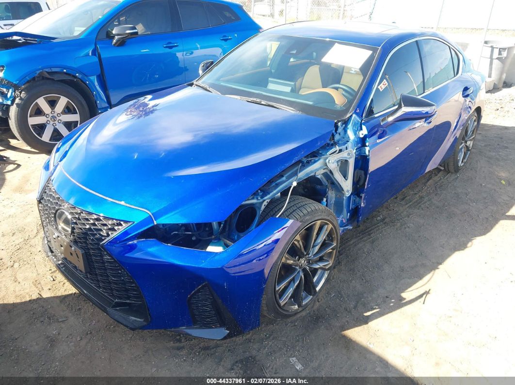 Lexus IS 300 2024