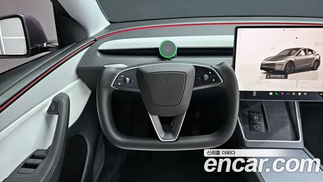 Tesla Model Y 2025