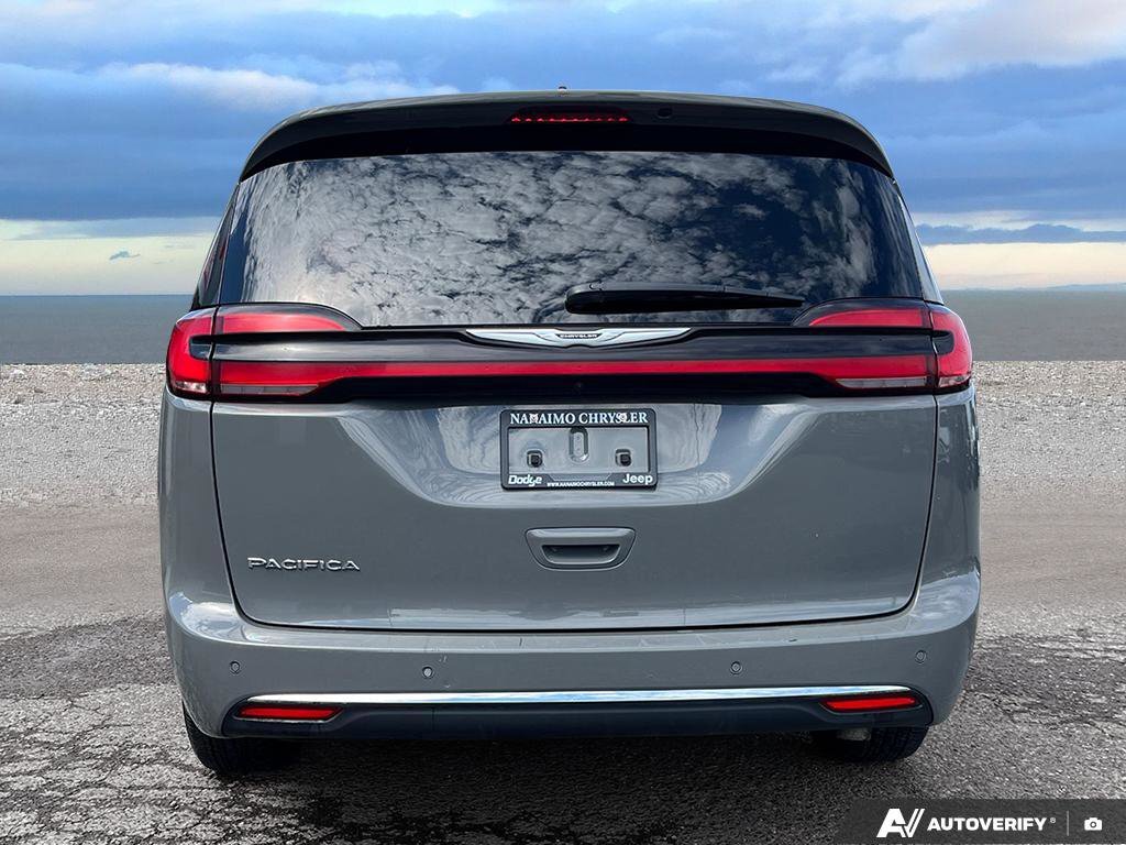 Chrysler Pacifica 2023