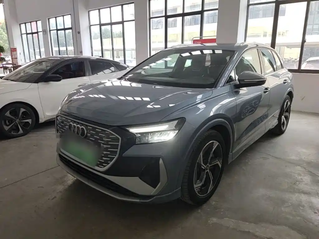 Audi Q4 e-tron 2024