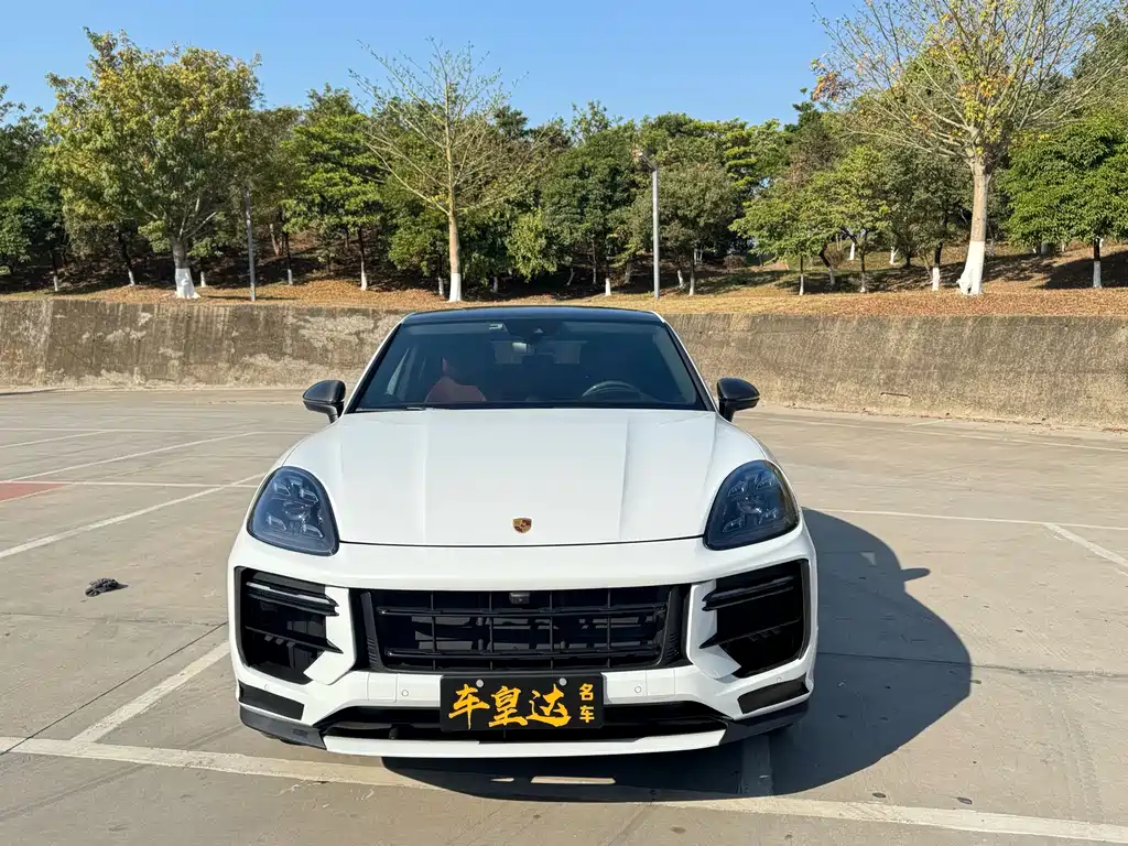 Porsche Cayenne 2022