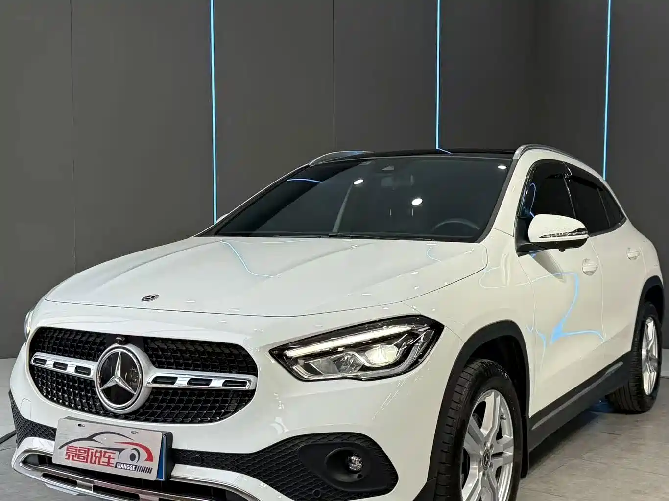 Mercedes-Benz GLA 2023