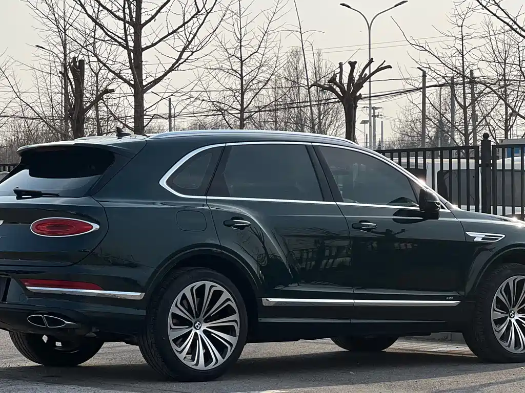 Bentley Bentayga 2022