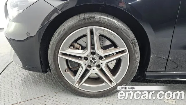 Mercedes-Benz CLA 2024