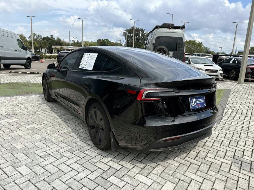 Tesla Model 3 2024