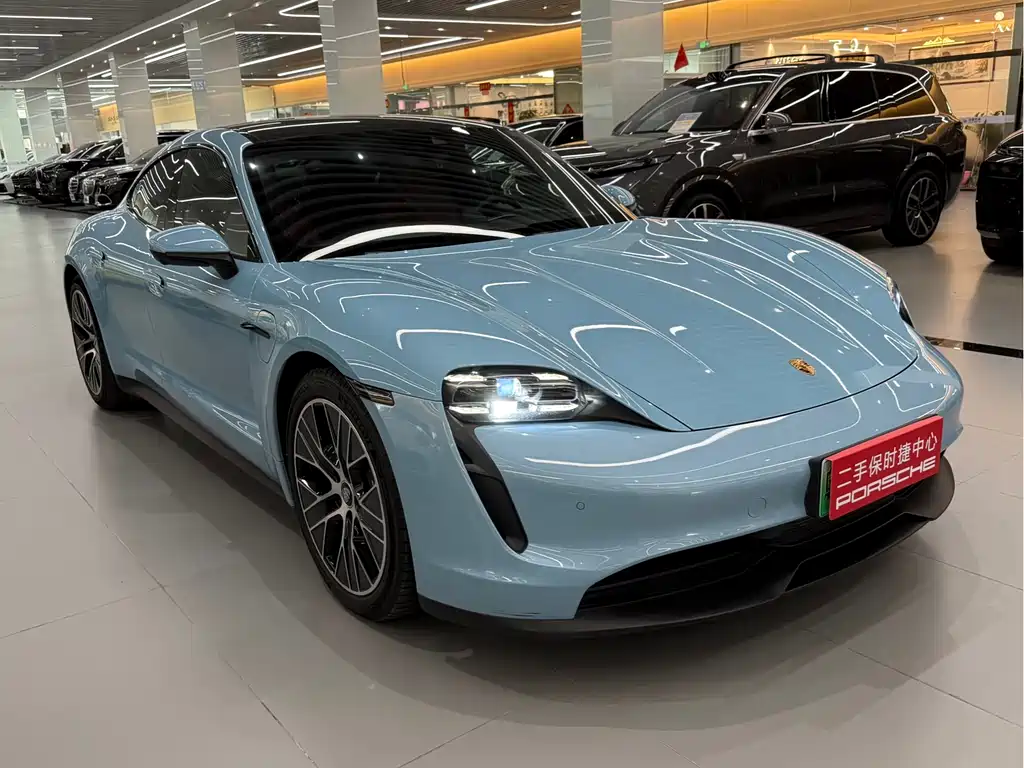 Porsche Taycan 2021