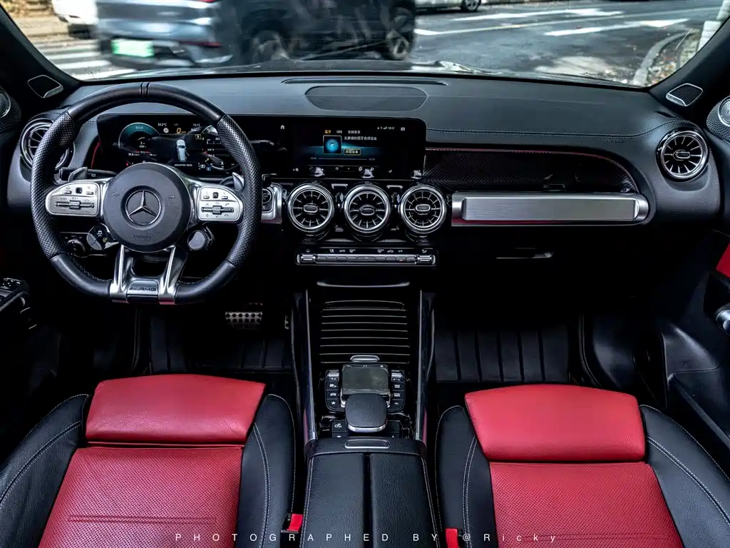 Mercedes-Benz GLB AMG 2021