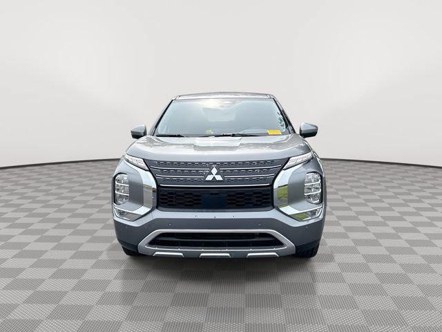 Mitsubishi Outlander 2023