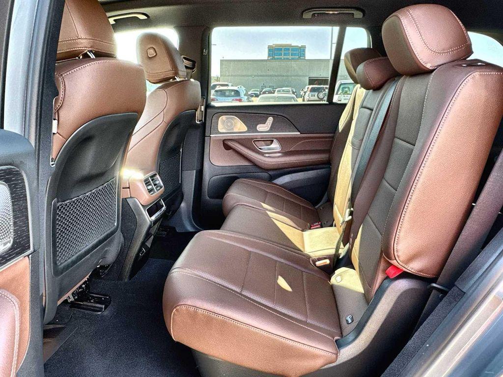 Mercedes-Benz GLS 450 2025