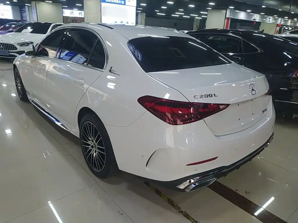 Mercedes-Benz C-Класс 2023