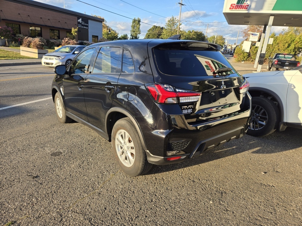 Mitsubishi RVR 2023