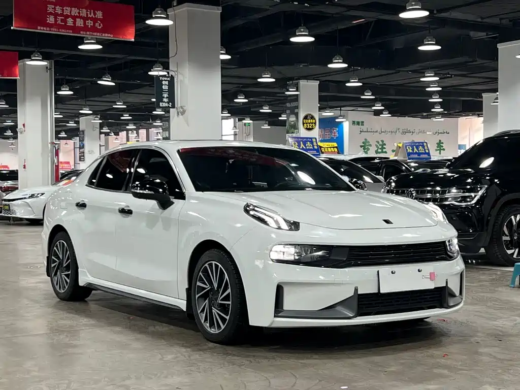 Lynk & Co 03 2021