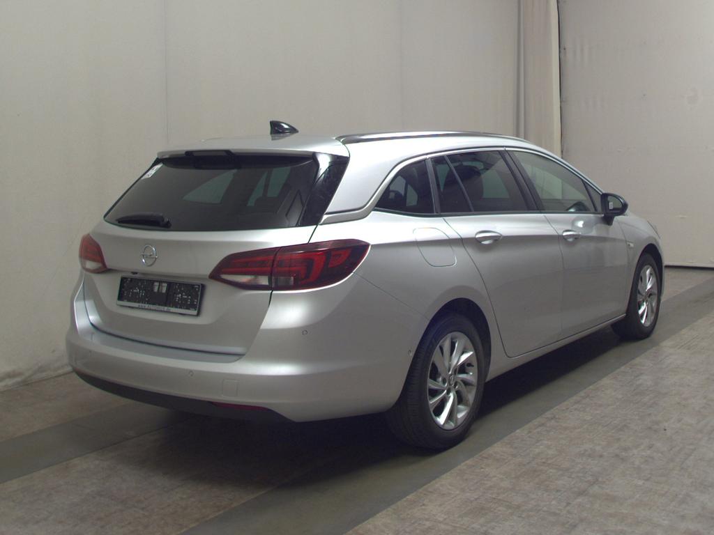 Opel Astra 2021