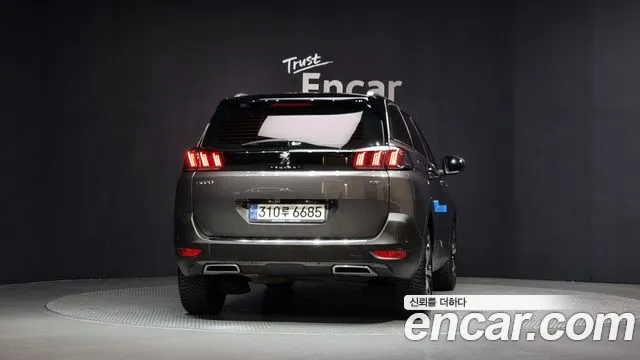 Peugeot 5008 2022