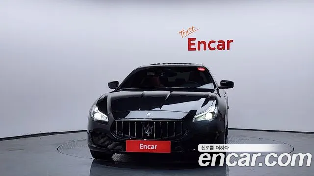 Maserati Quattroporte 2020