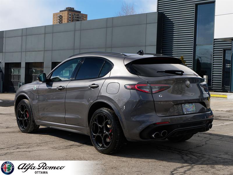 Alfa Romeo Stelvio 2024