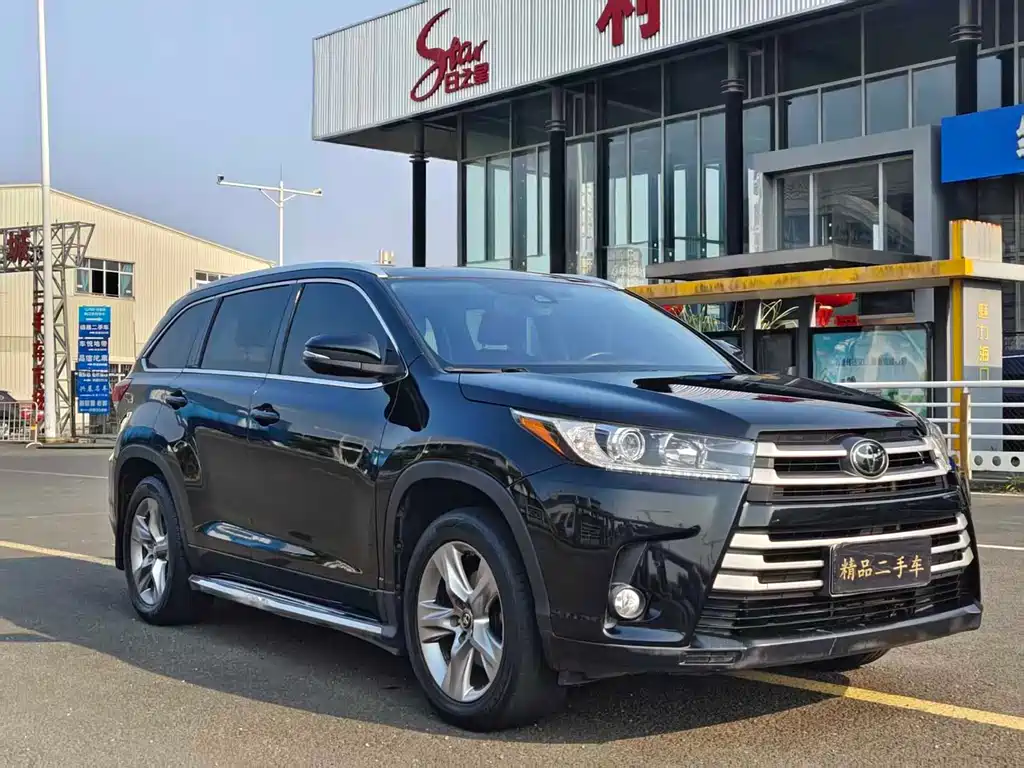 Toyota Highlander 2021