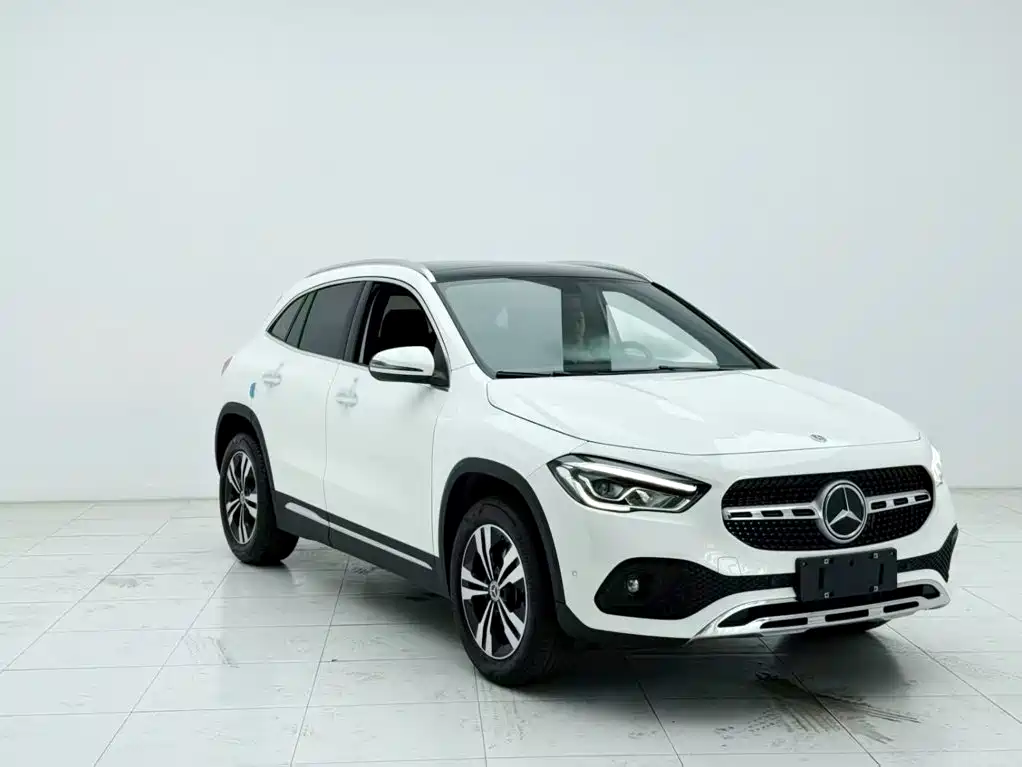 Mercedes-Benz GLA 2021