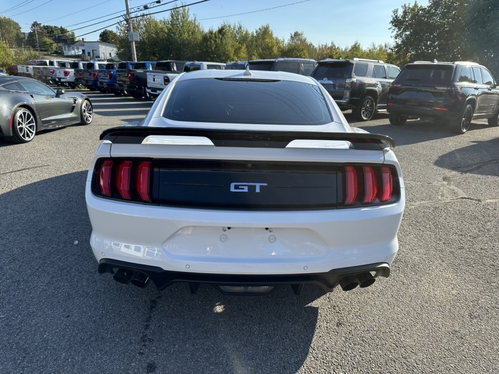 Ford Mustang 2022