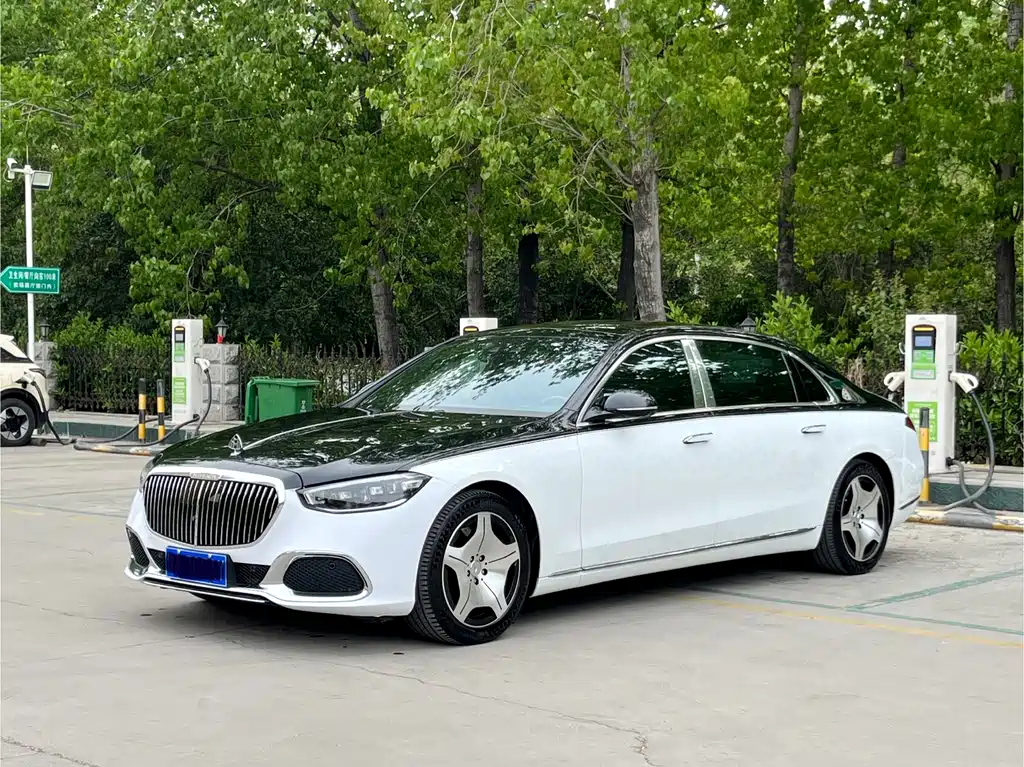 Mercedes-Benz Maybach S-Класс 2022