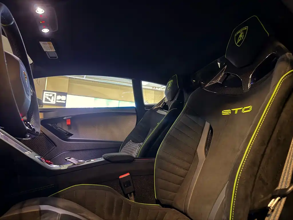 Lamborghini Huracán 2022