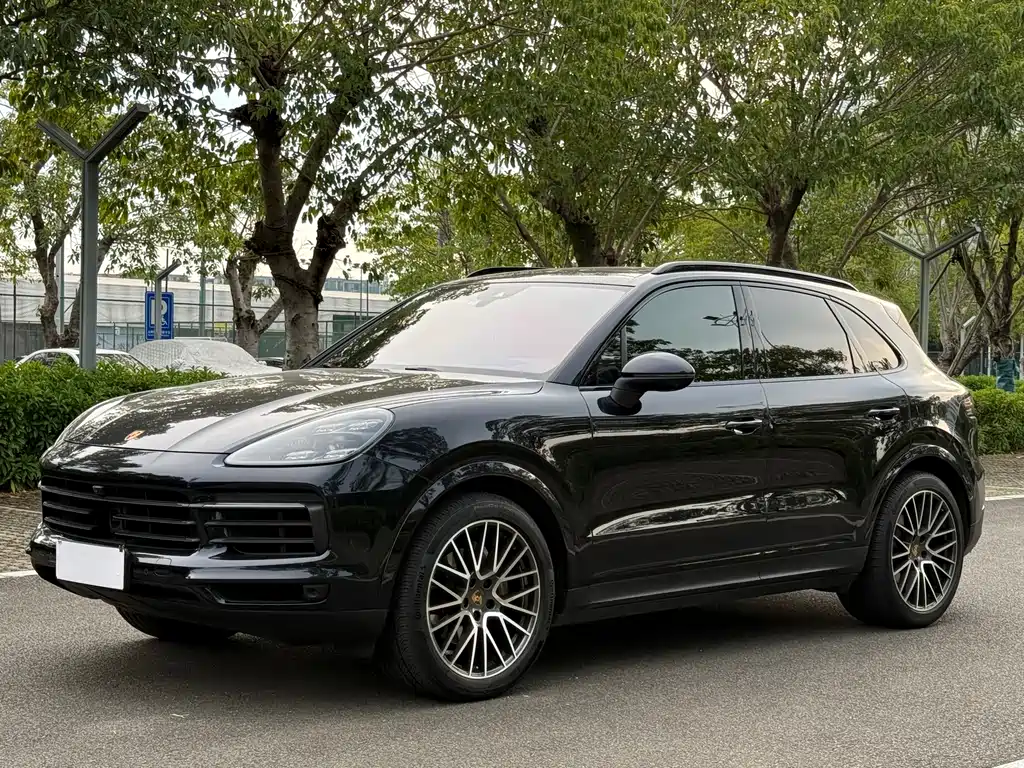 Porsche Cayenne 2022