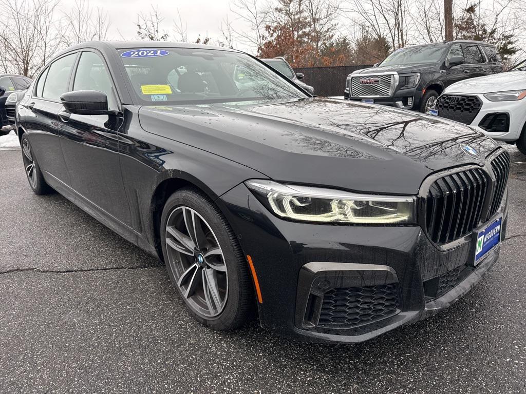 BMW 750 2021