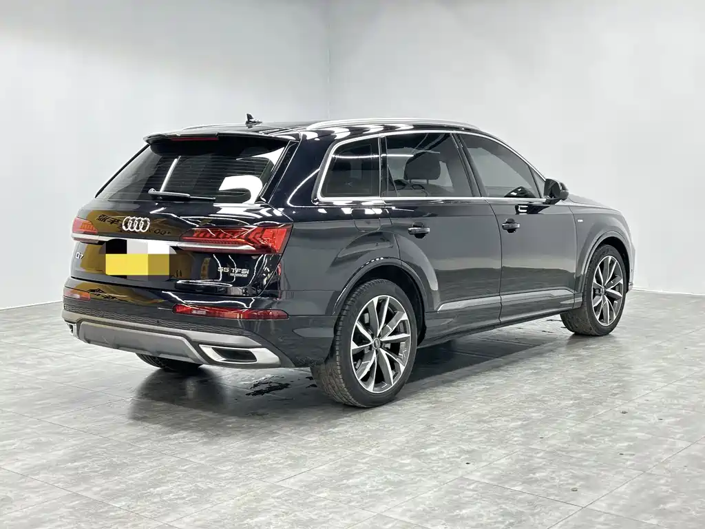 Audi Q7 2021