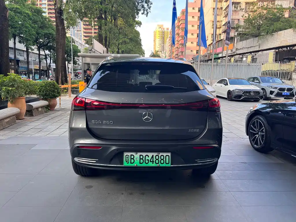 Mercedes-Benz EQA 2023