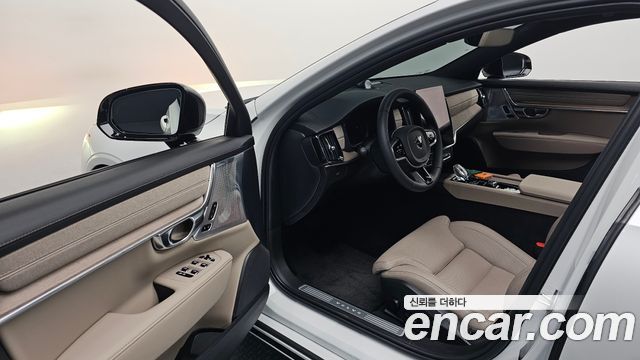 Volvo S90 2026
