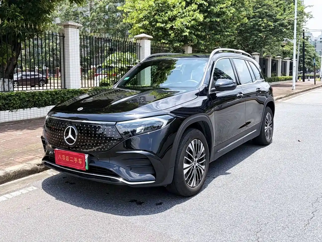 Mercedes-Benz EQB 2025