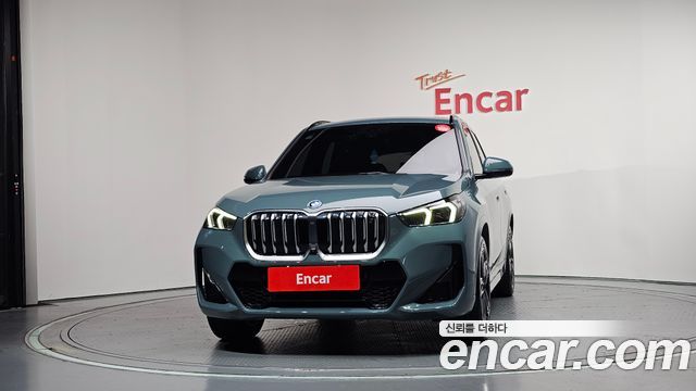 BMW iX1 2023