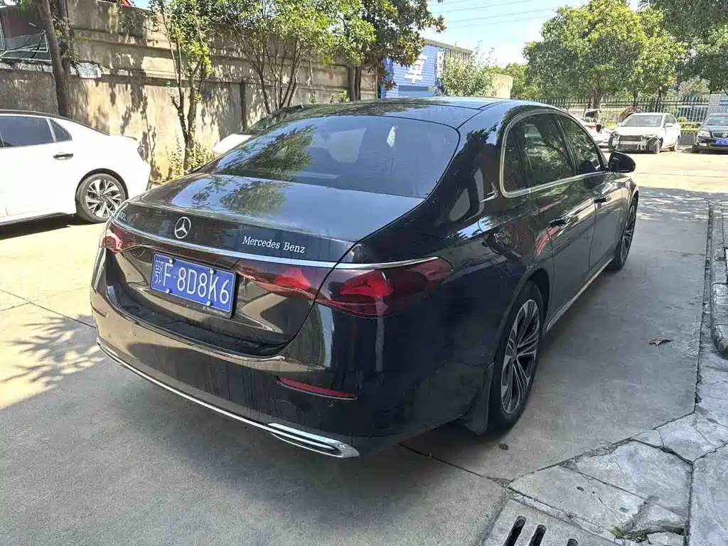 Mercedes-Benz E-Класс 2025