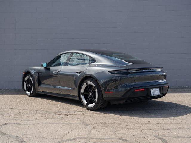 Porsche Taycan 2025