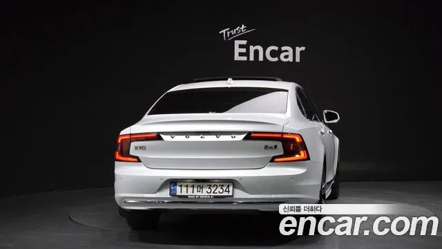Volvo S90 2022