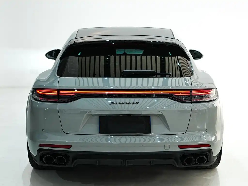 Porsche Panamera 2022