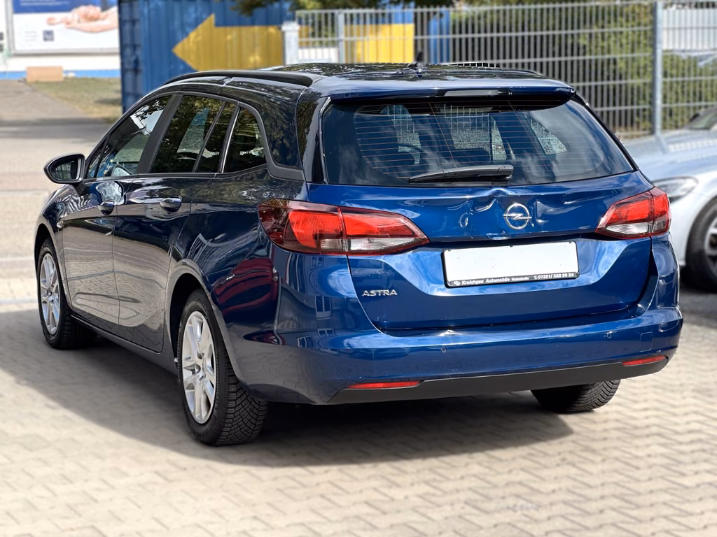 Opel Astra 2022