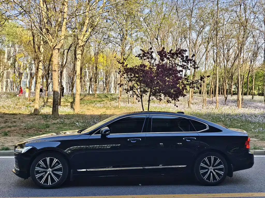 Volvo S90 2021