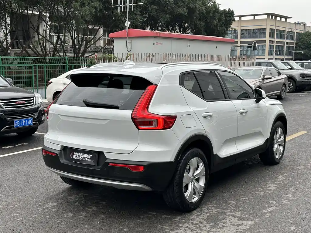 Volvo XC40 2022