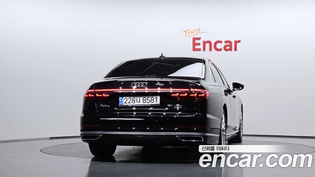 Audi A8 2021