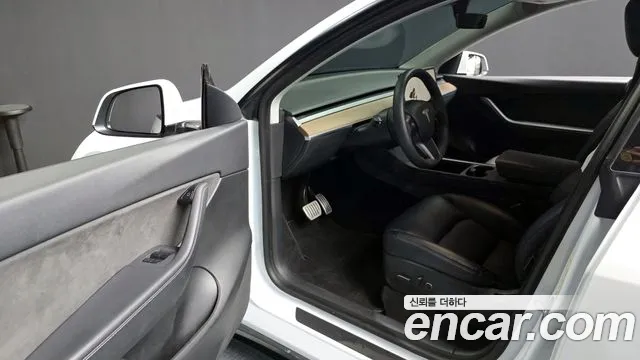 Tesla Model Y 2021